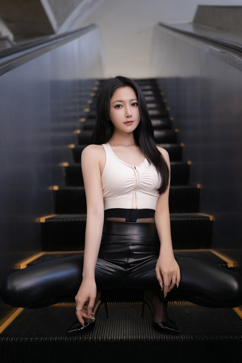 鱼子酱Fish - 行李托运 [121P-1.13GB] tg@simisebaisi 【丝足阁】012.webp